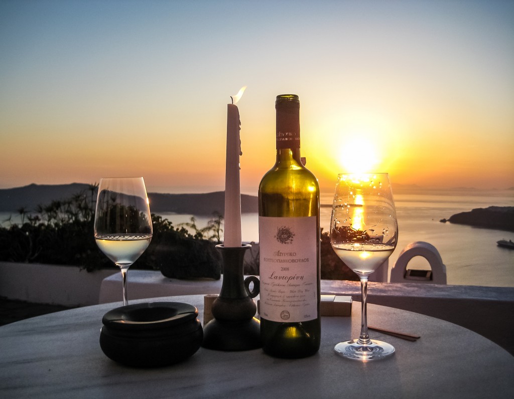 sunset-and-assyrtiko wine-in-santorini